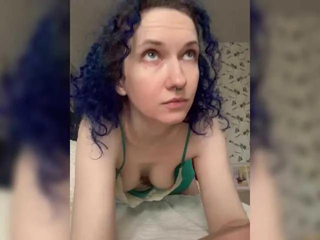 Freechat LoveLama on BongaCams