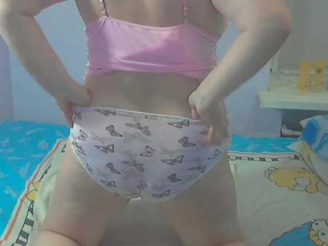 Offline LucyAlexis on BongaCams