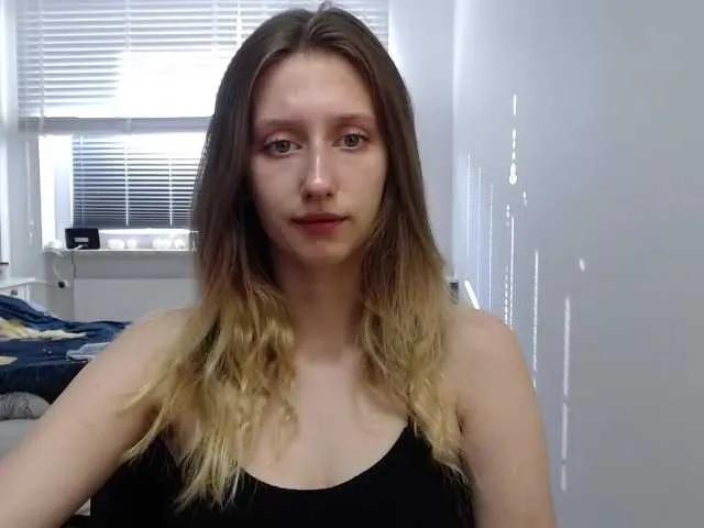 Offline LUNAdream on BongaCams