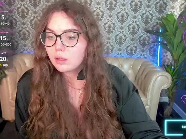 Offline LuxSopphia on BongaCams