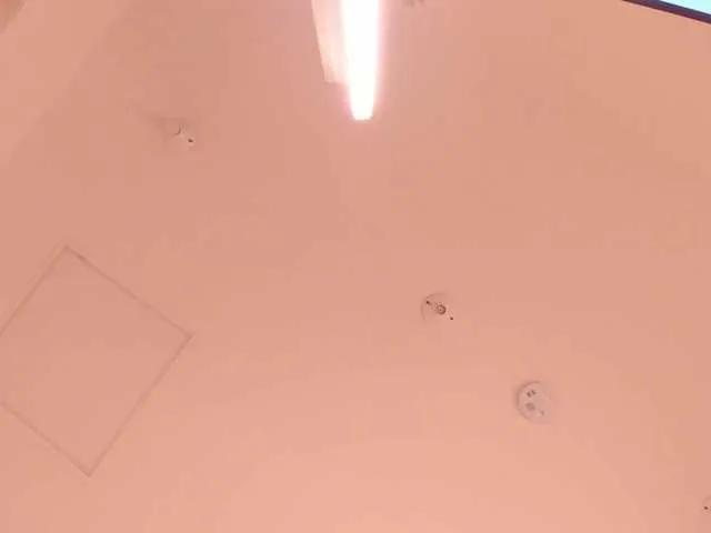 Freechat lyrabellini on BongaCams