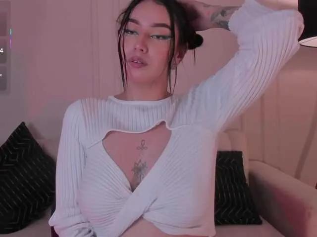 Offline MaddisonCollins on BongaCams