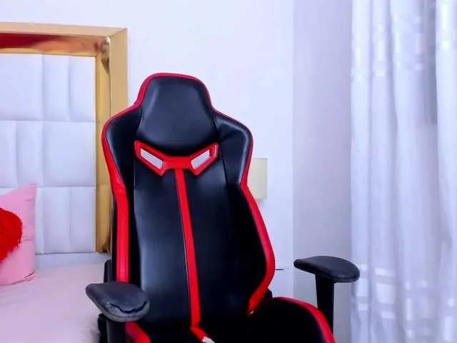 Offline MadelineJackson on BongaCams