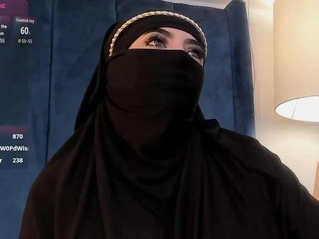 Offline malih- on BongaCams