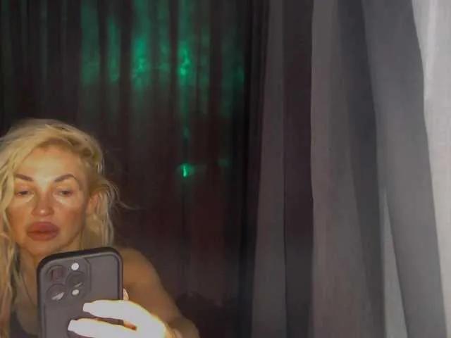 Offline Margo77-1 on BongaCams