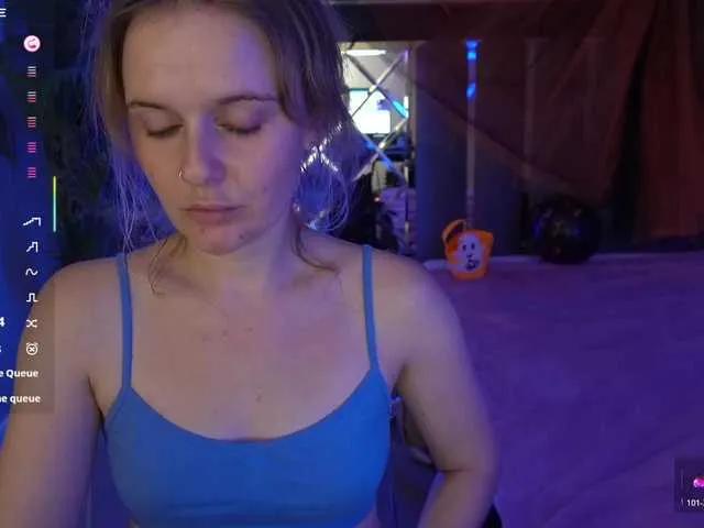 Offline MaribelRiver on BongaCams