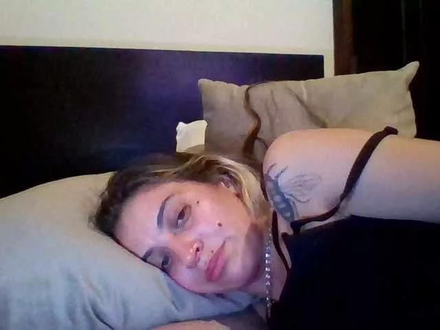 Freechat mariecam420 on BongaCams