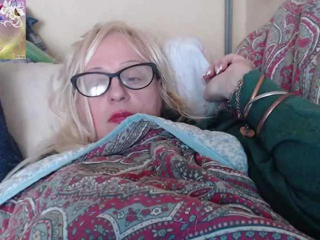 Offline martachatte19 on BongaCams