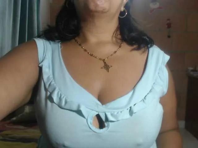 Freechat Meganny2023 on BongaCams