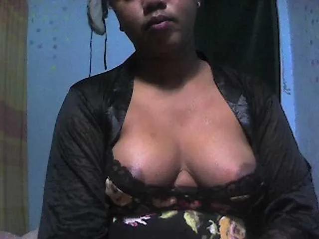 Offline Meizou12 on BongaCams