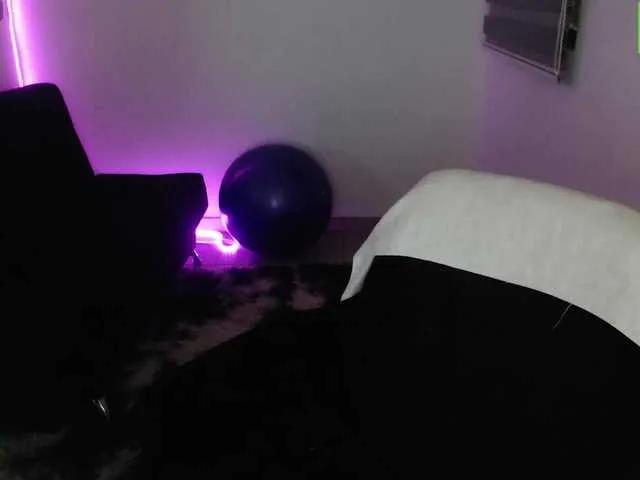 Offline meko-hzu on BongaCams