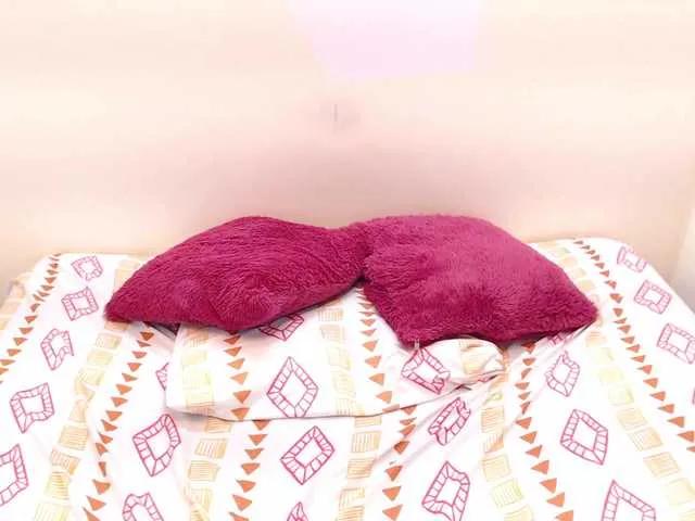 BongaCams melisatorrez is Freechat melisatorrez — I love everything that has to do with sex, men who are in control of everything and know how to please a girl excite me, and I love when they let me do it at my own pace