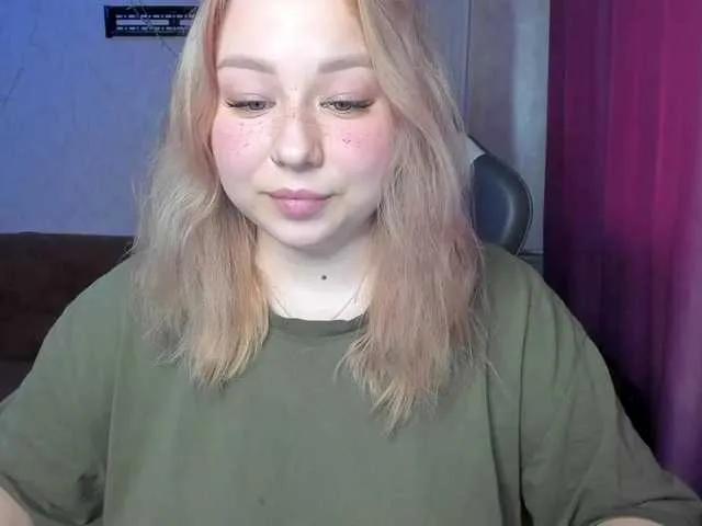 Offline MilkaFoxy on BongaCams