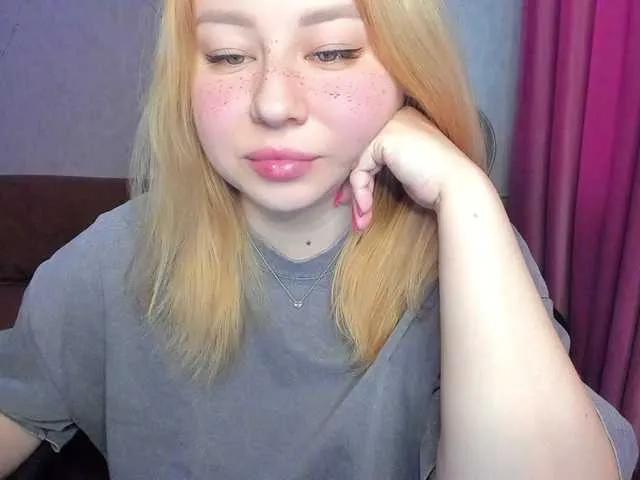 BongaCams MilkaFoxy is Freechat MilkaFoxy — Caring and generous signals, witty jokes, interesting conversations, passionate vibrations, hot spanking and stroking