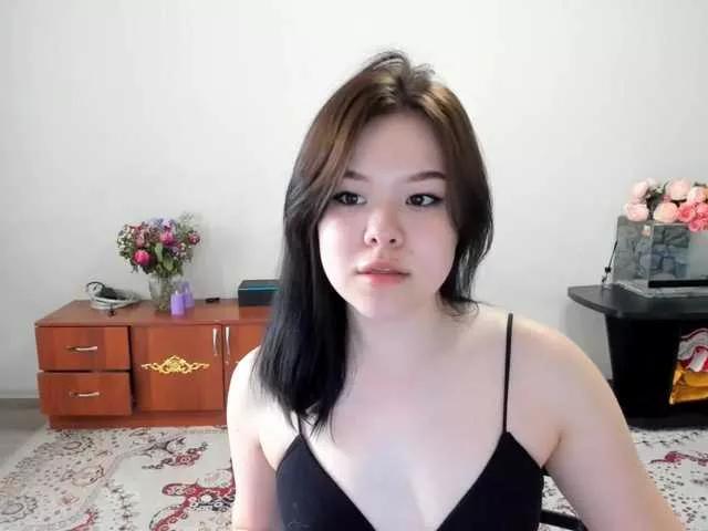 Offline Mirenelma on BongaCams