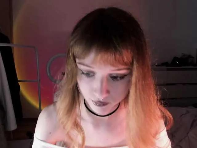 Offline mnepohuyy on BongaCams