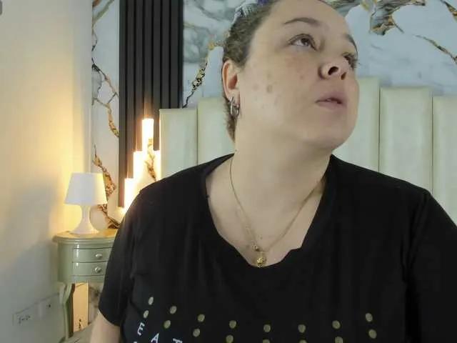 Offline mollieblue69 on BongaCams