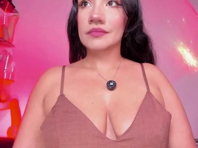 Freechat moly2510 on BongaCams