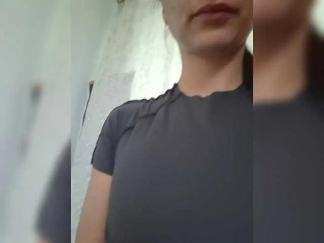Offline monikaG on BongaCams