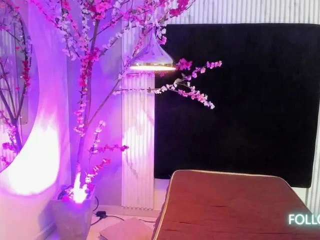 Offline MONIKFOXCR on BongaCams