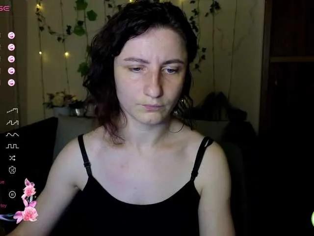 Offline Musekittyjeni112 on BongaCams