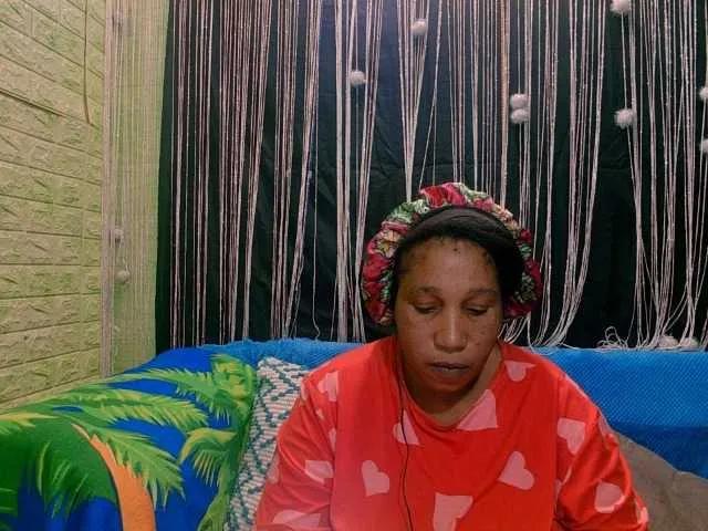 Offline mysticeboney on BongaCams