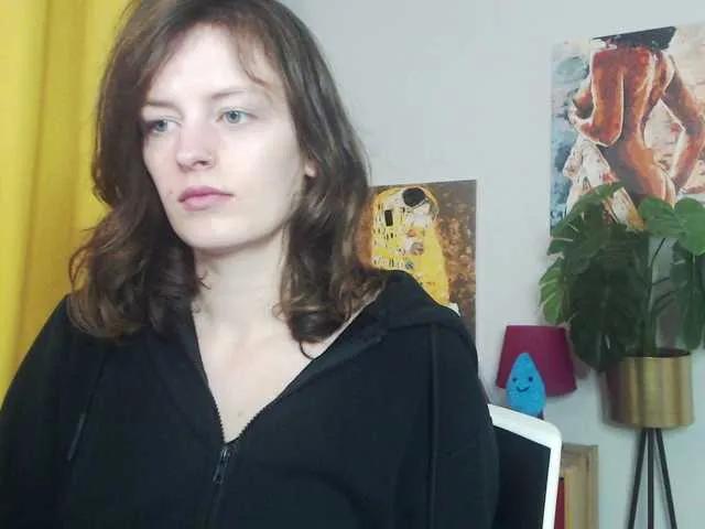 Offline NadineGold on BongaCams