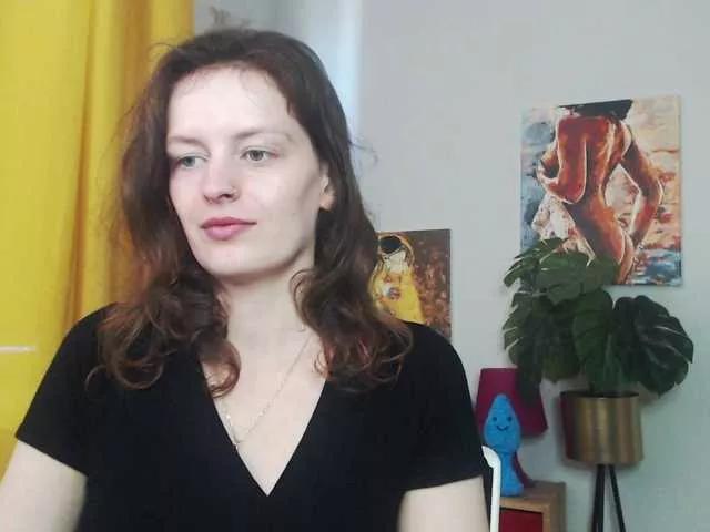 Offline NadineGold on BongaCams