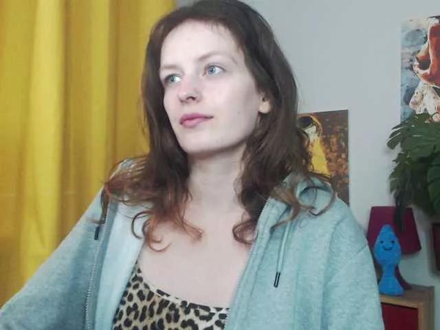 Offline NadineGold on BongaCams