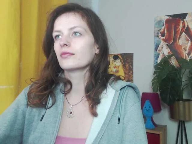 Offline NadineGold on BongaCams