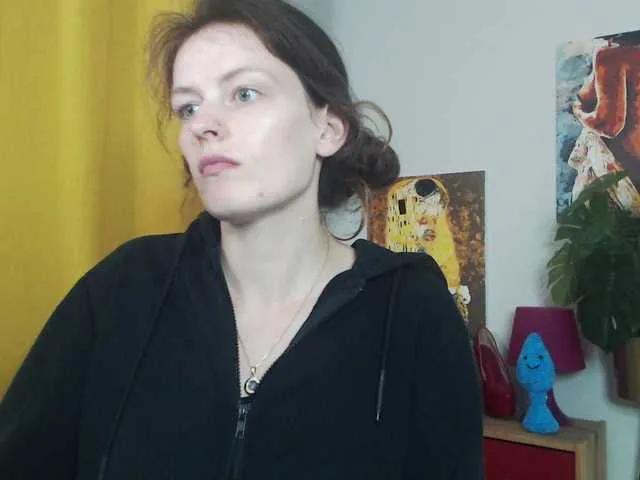Offline NadineGold on BongaCams