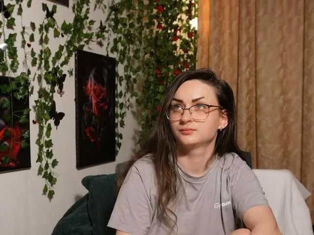 Offline NaughtYHomemadE on BongaCams