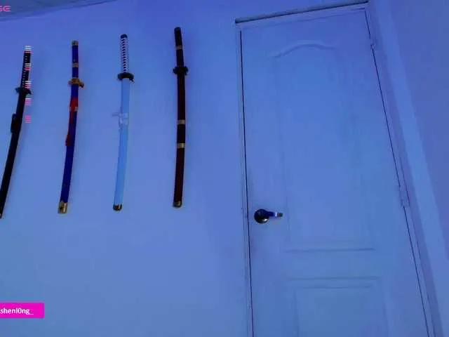 BongaCams Nicorobin is Freechat Nicorobin — I am a goddess, tattooed with pleasure and attitude, with curves that arouse fantasies. My body is art, thin but with a booty that does not go unnoticed. In each show, I transform into your obsession: playful, daring, intense.. Make me yours and...