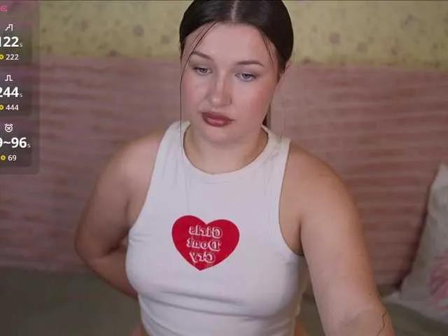 Offline OneLaya on BongaCams