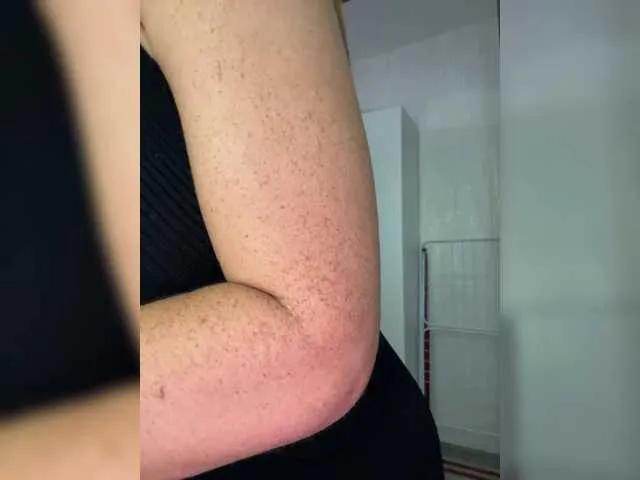 Offline OrgazMia on BongaCams