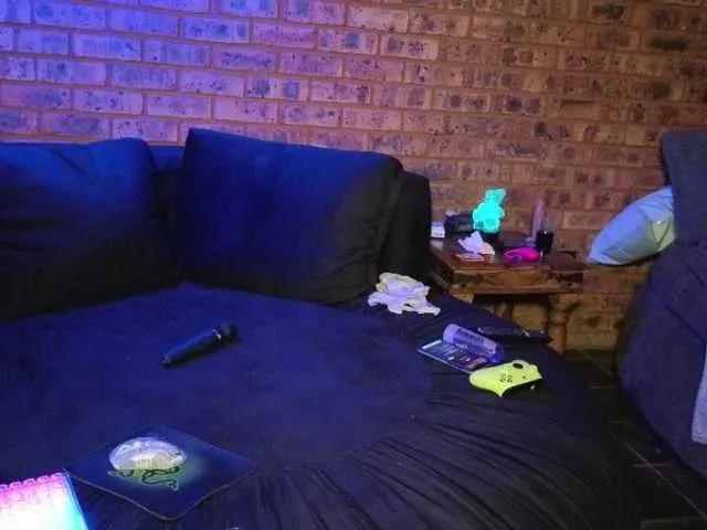 Offline OurJourney on BongaCams