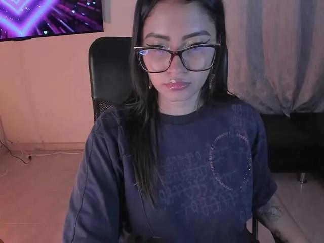 Freechat PaulinaBelush on BongaCams