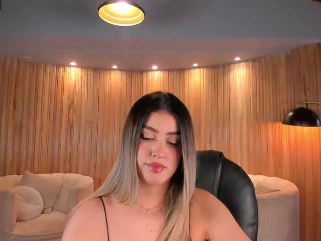 Offline PaulinaSantos1 on BongaCams