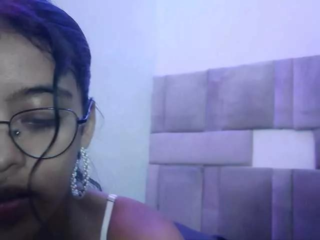 Offline pocahontasb1 on BongaCams