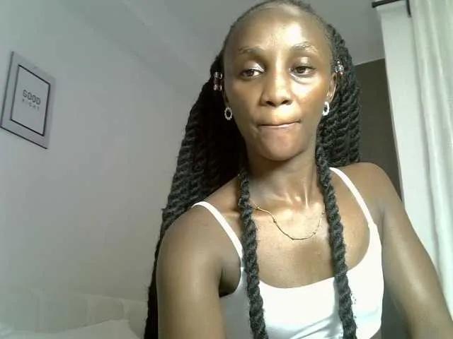 Offline Prettygee on BongaCams