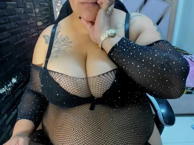 Offline RachelleWoods69 on BongaCams