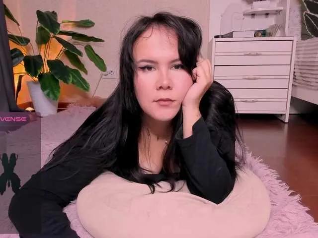 Offline reyniri on BongaCams