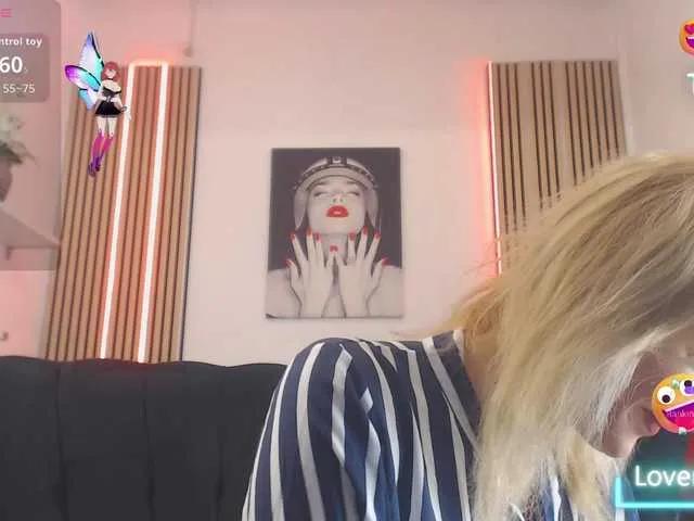 Offline RileyLanna on BongaCams