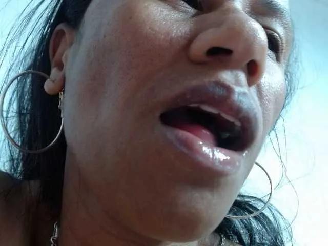 Offline Rnathalie on BongaCams