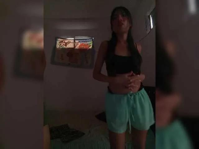 Offline ROOMEXOTIC11 on BongaCams