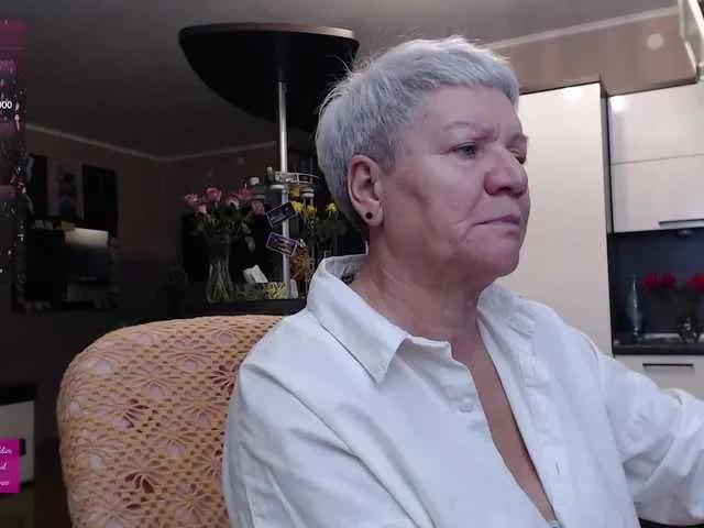 Offline roxana-brooks on BongaCams