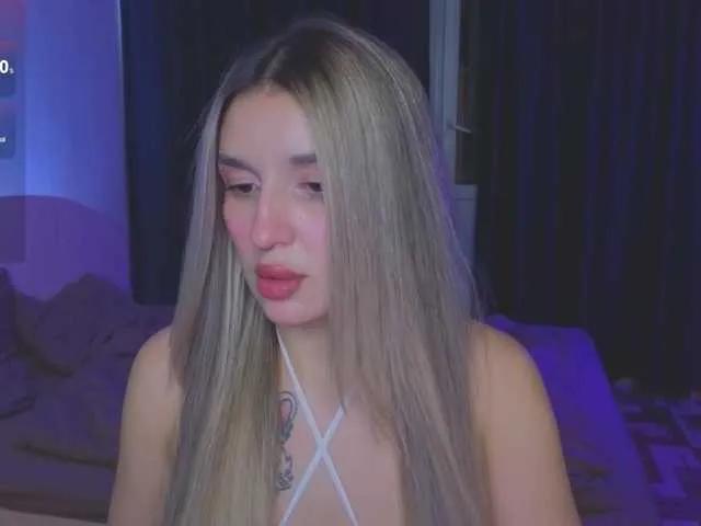 Offline RoxyChilli on BongaCams