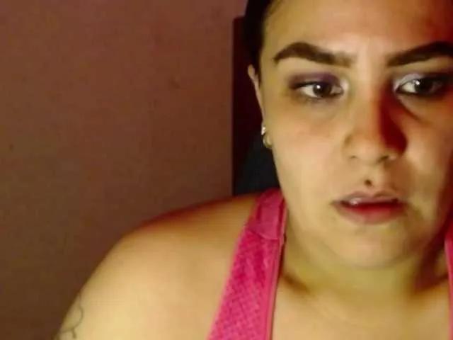 Offline salmalopez on BongaCams