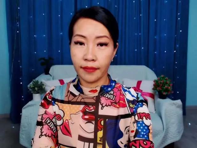 Offline Sarahsexygirl on BongaCams