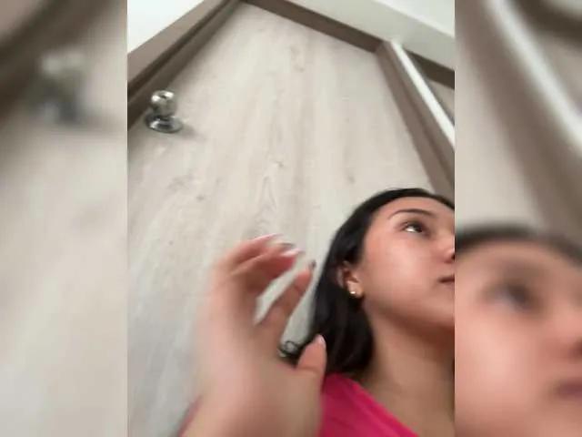 Offline sarayu- on BongaCams